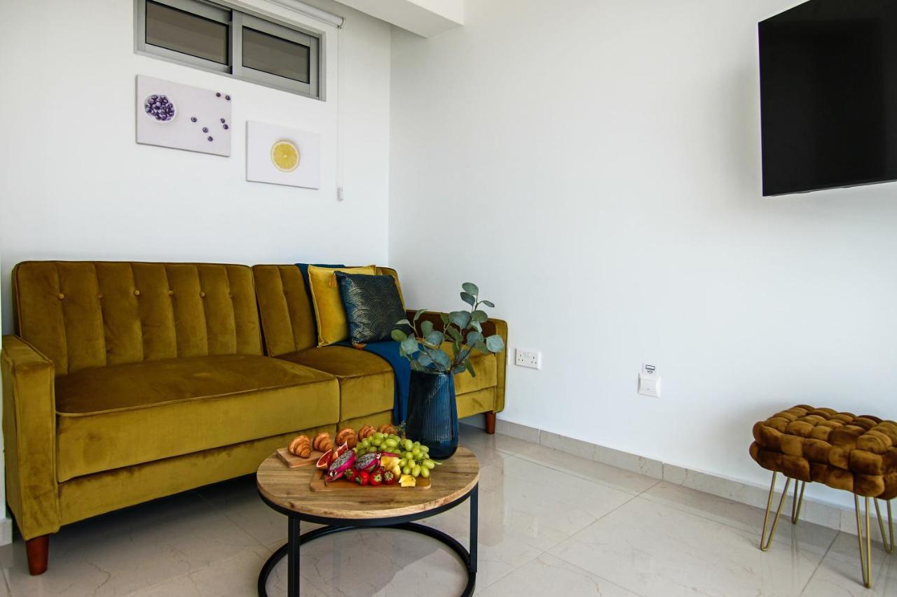 Phaedrus Living: Seaview Gold Flat Lighthouse 48 Appartement Paphos Buitenkant foto